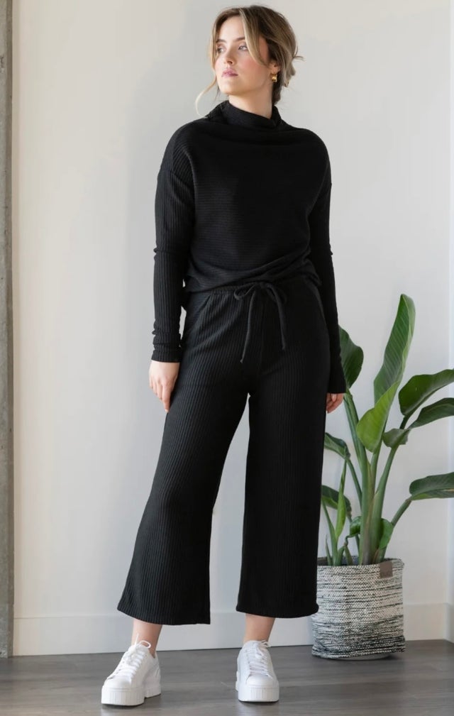 Pocket Legging in Black + Merlot – Daub + Design